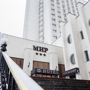 Hotel Mir